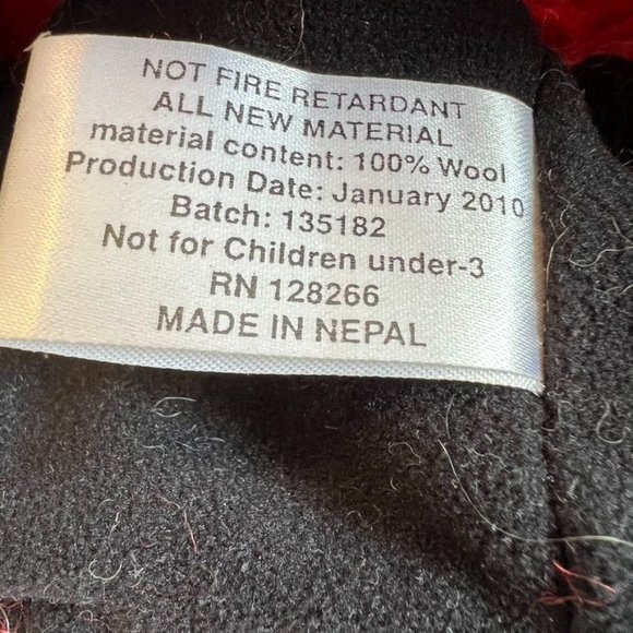 Seasons of Cannon Falls wool hat-cream/red with fleece lining - Picture 4 of 6